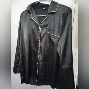 Large black unisex pajama top silky NWOT